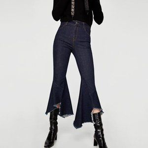 NEW ZARA Flared jeans with seams